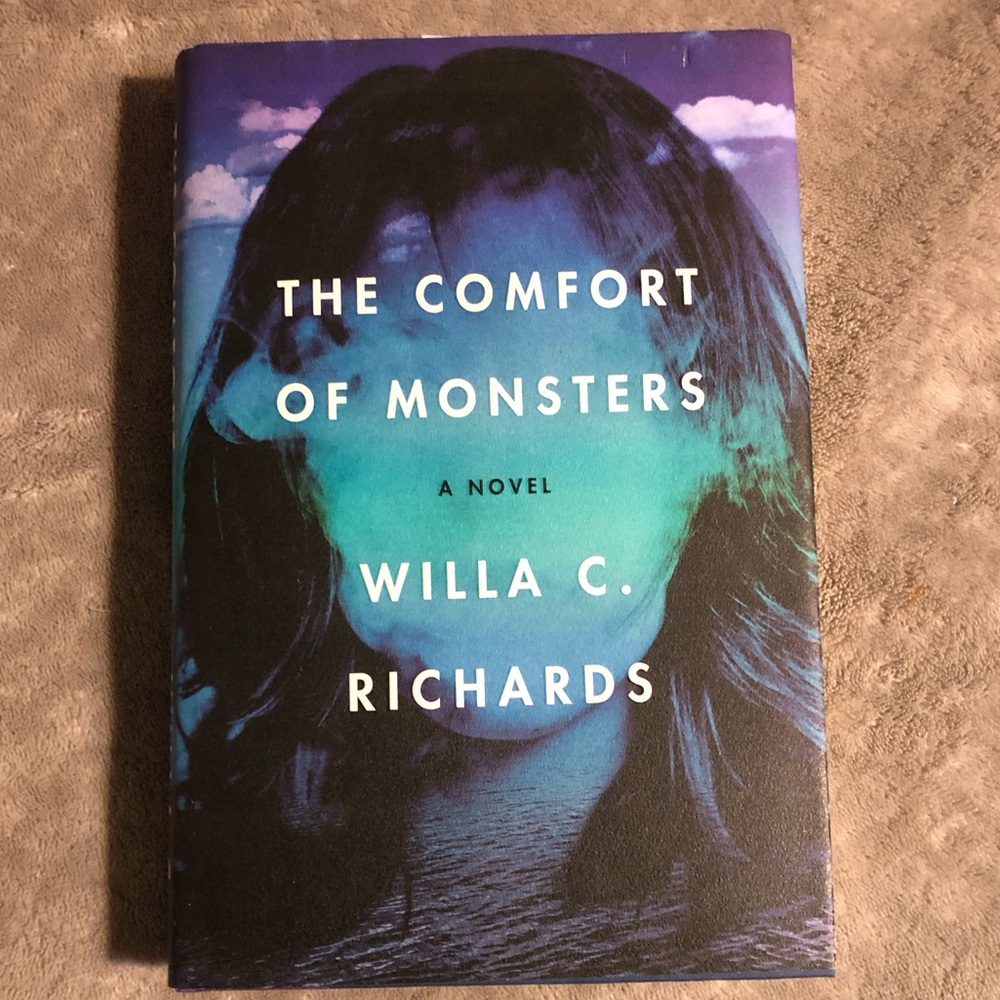 Book: The comfort of monsters - Willa C. Richards